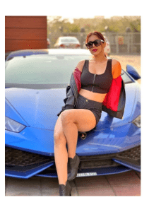 Lady with a car pic